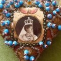 queen-vic-pin-cushion-400×280